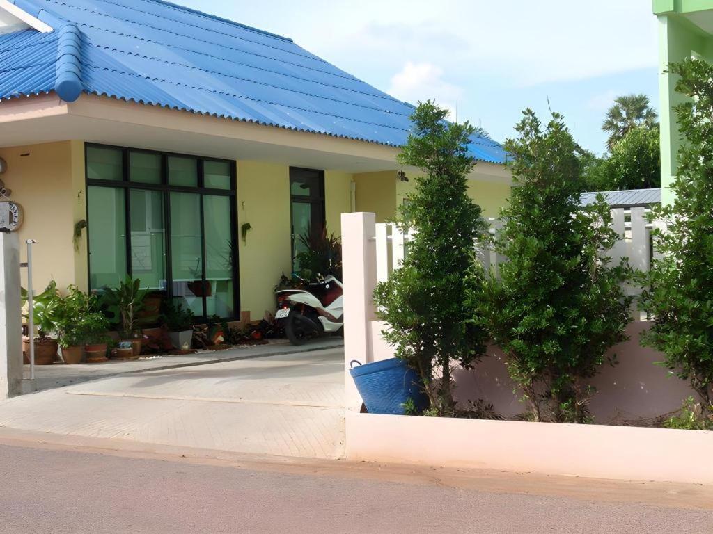 Yamjan Place Surat Thani Exterior photo